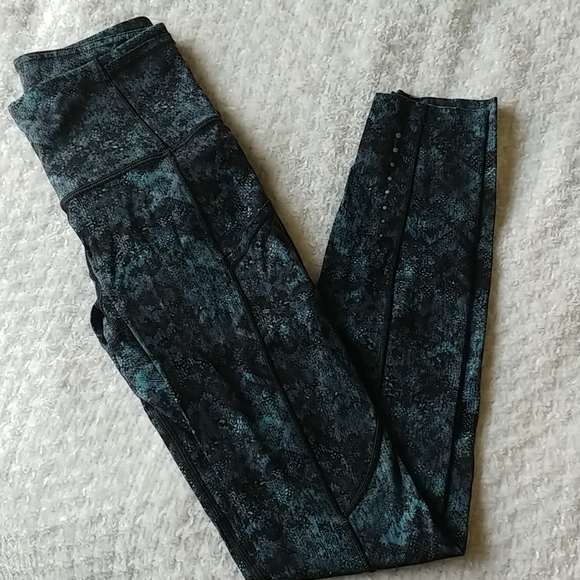 lululemon athletica Pants - Lululemon Fast and Free 7/8 Tight